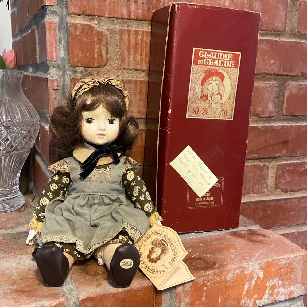 Musical Doll CLAUDIE et CLAUDE, Collection de Poupees 1976 Sankyo